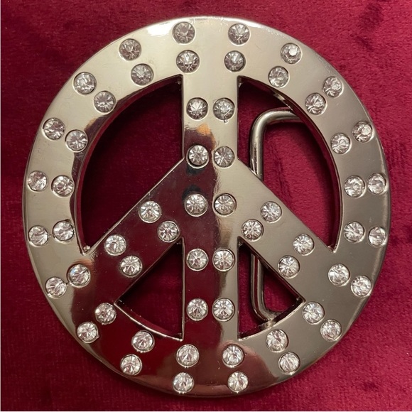 NWOT Polished Silver Rhinestone Peace buckle and belt main image 4